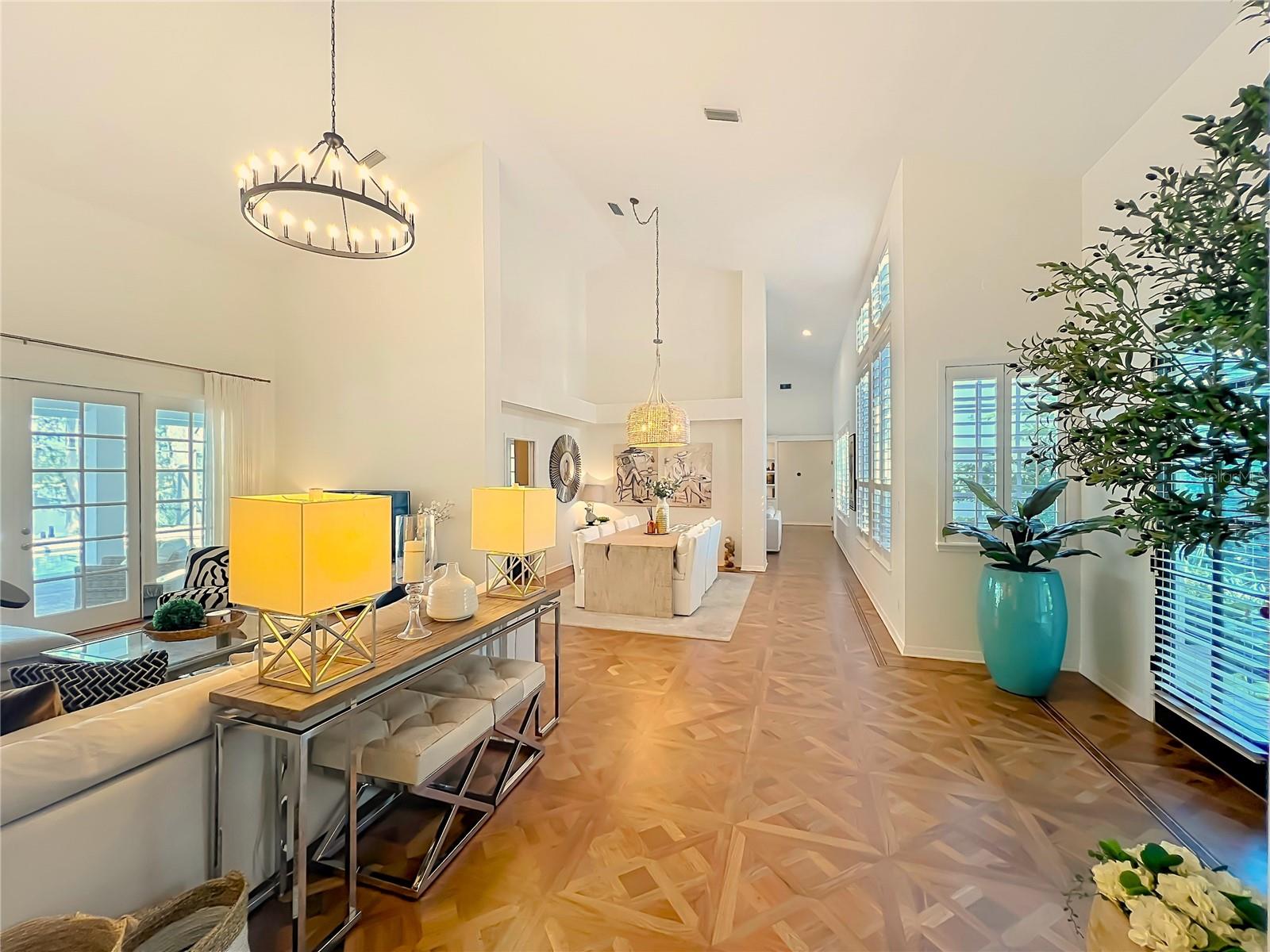 972 OAKPOINT CIRCLE, Apopka, FL 32712