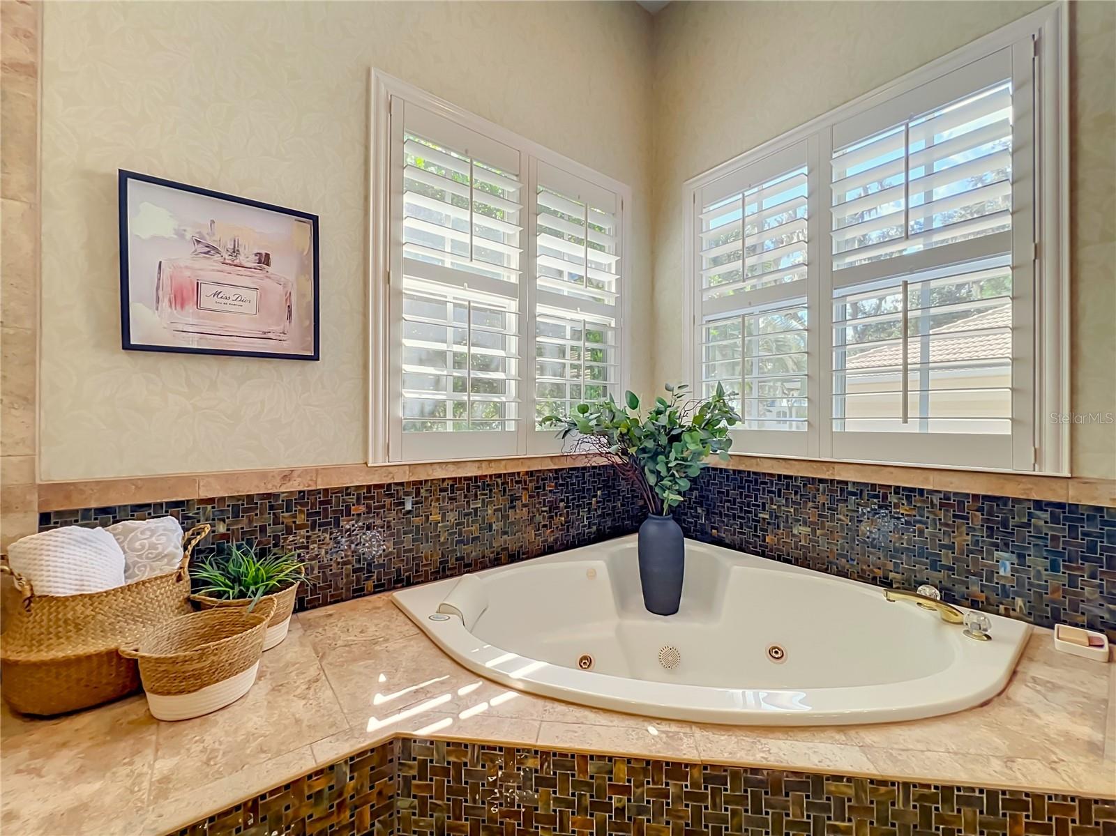 972 OAKPOINT CIRCLE, Apopka, FL 32712