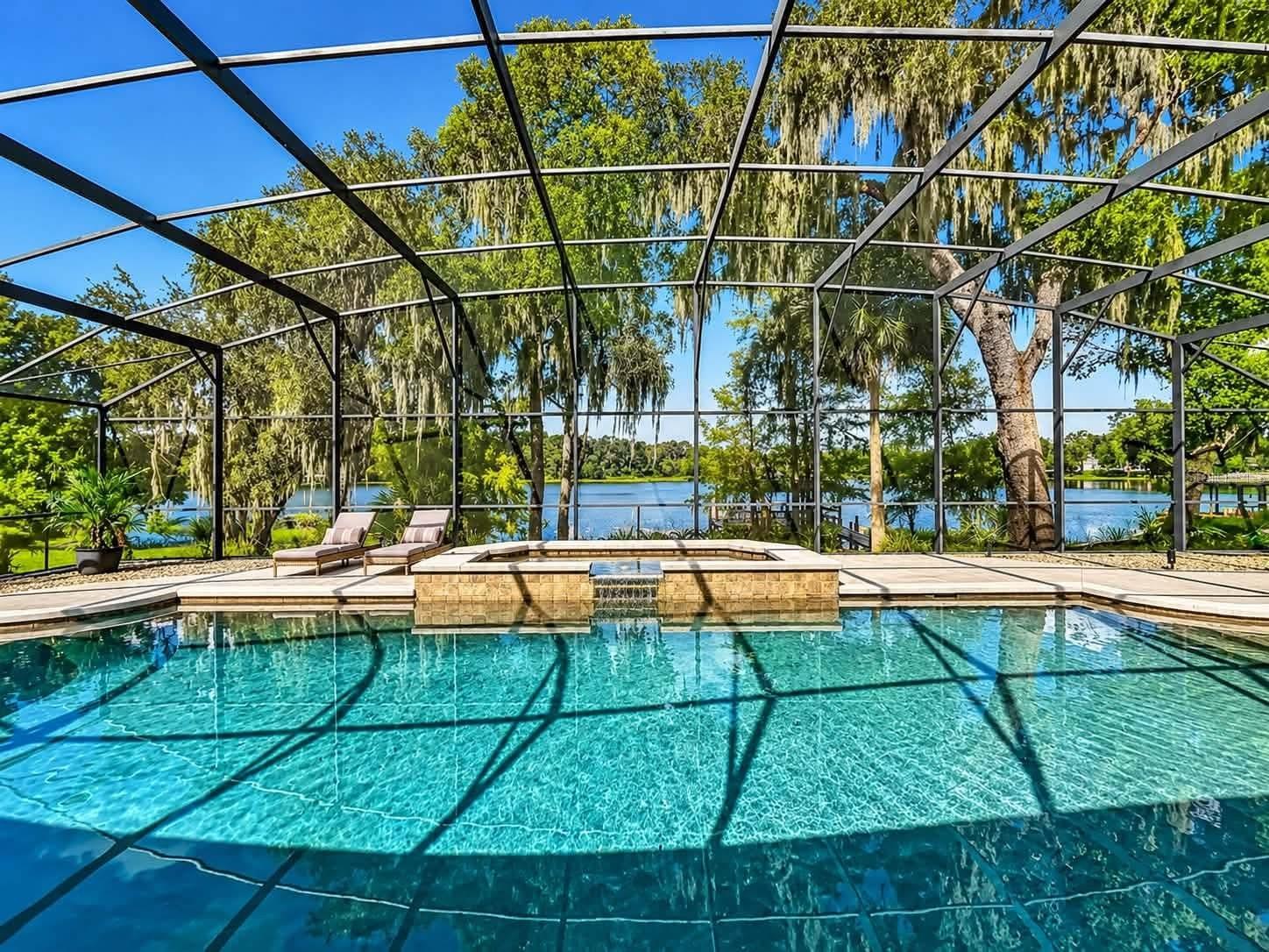 Your own beautiful lakefront paradise
