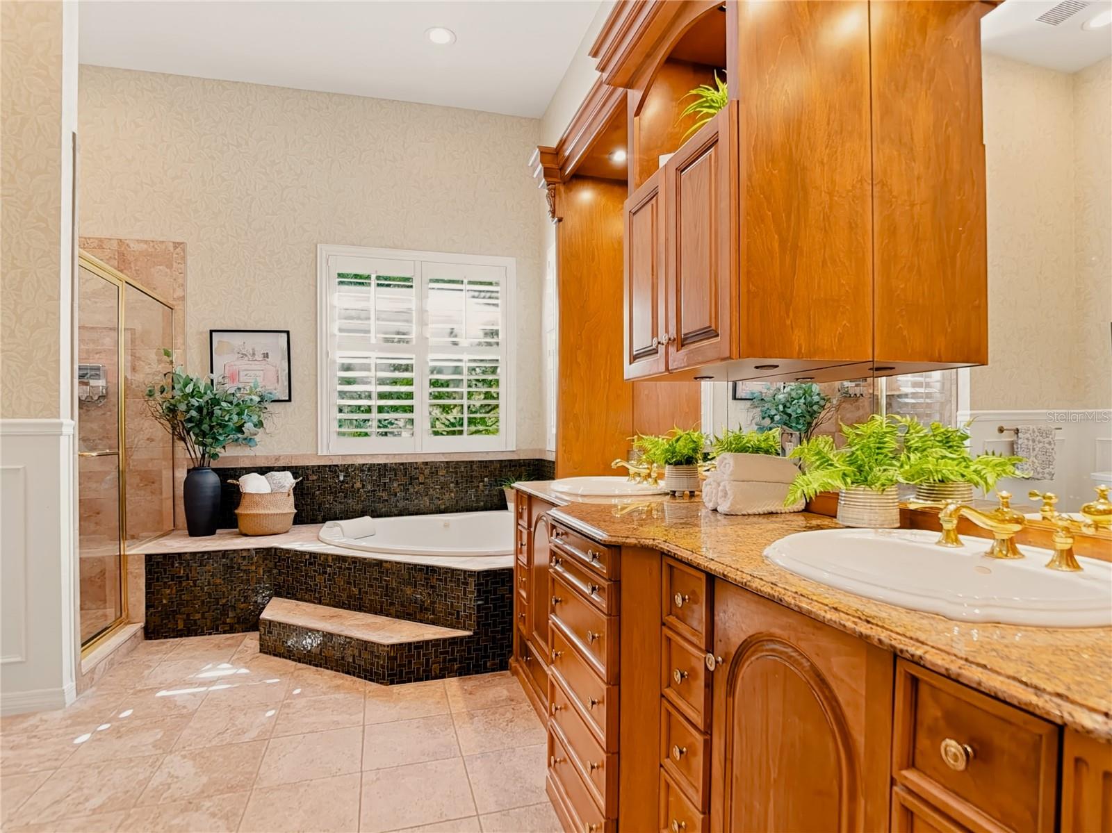 972 OAKPOINT CIRCLE, Apopka, FL 32712