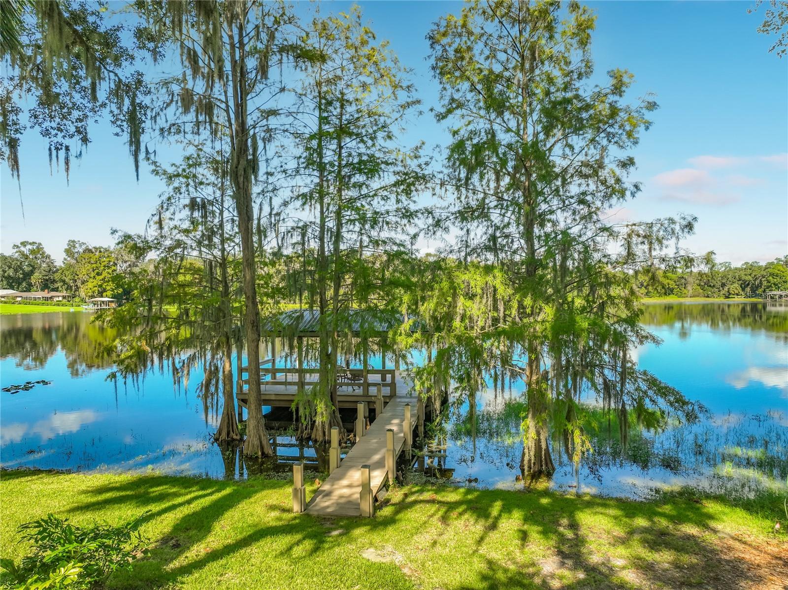 972 OAKPOINT CIRCLE, Apopka, FL 32712
