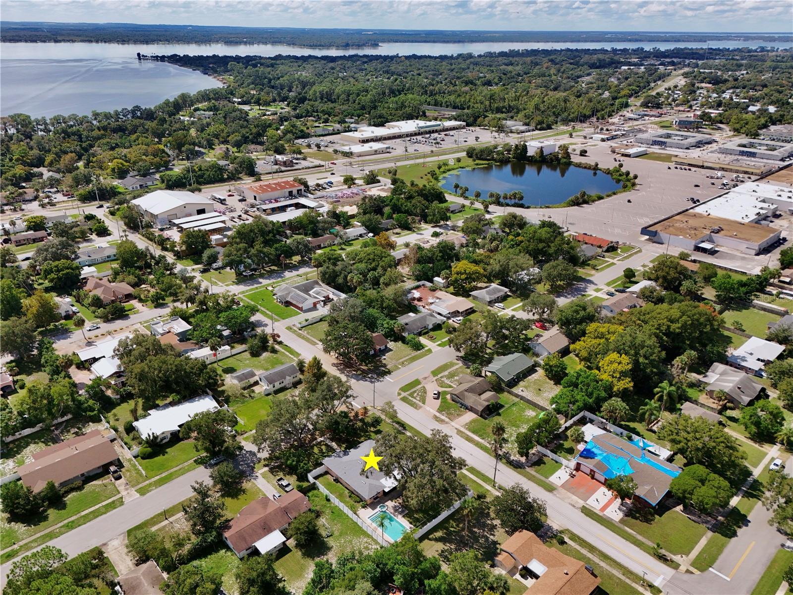 2387 WASHINGTON ROAD, Mount Dora, FL 32757