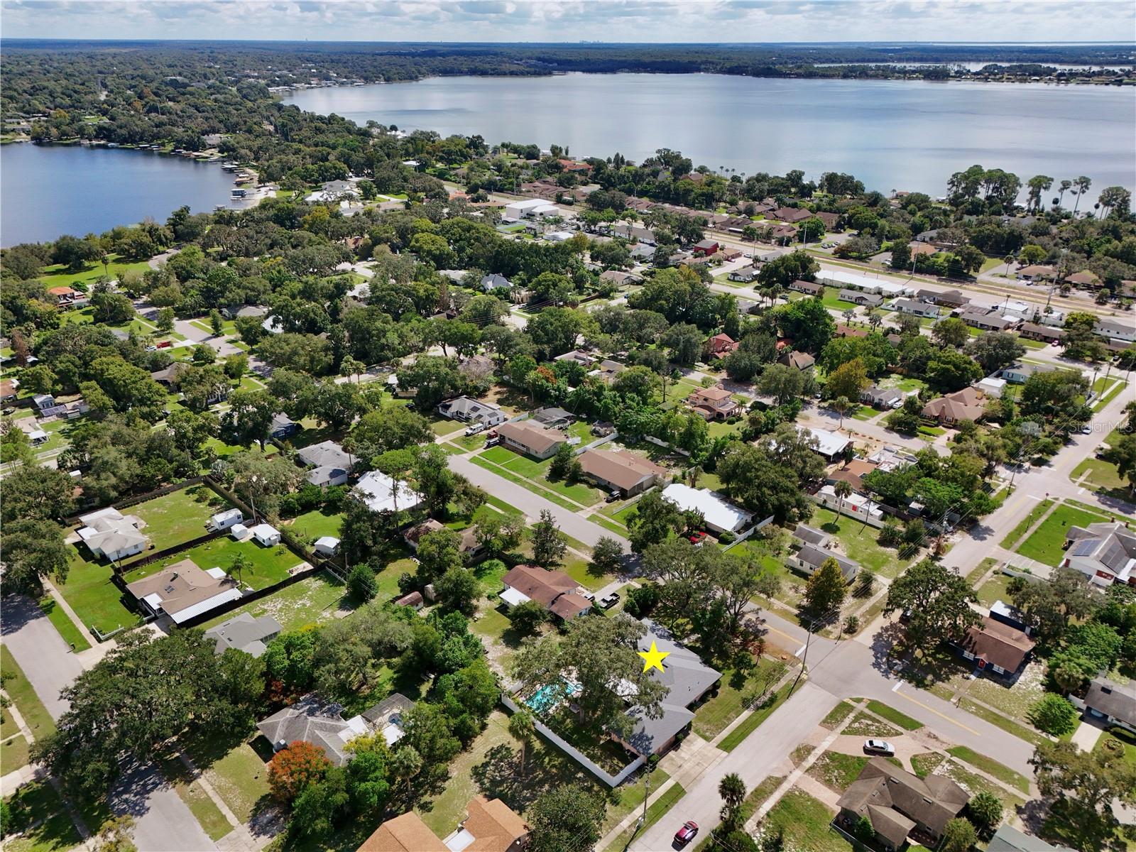 2387 WASHINGTON ROAD, Mount Dora, FL 32757
