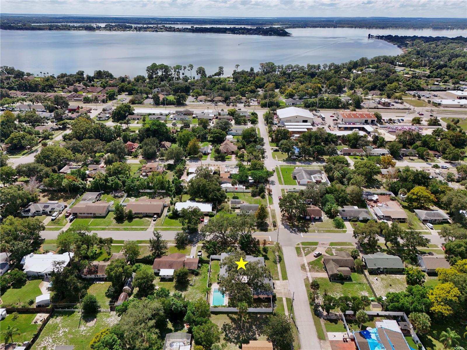 2387 WASHINGTON ROAD, Mount Dora, FL 32757