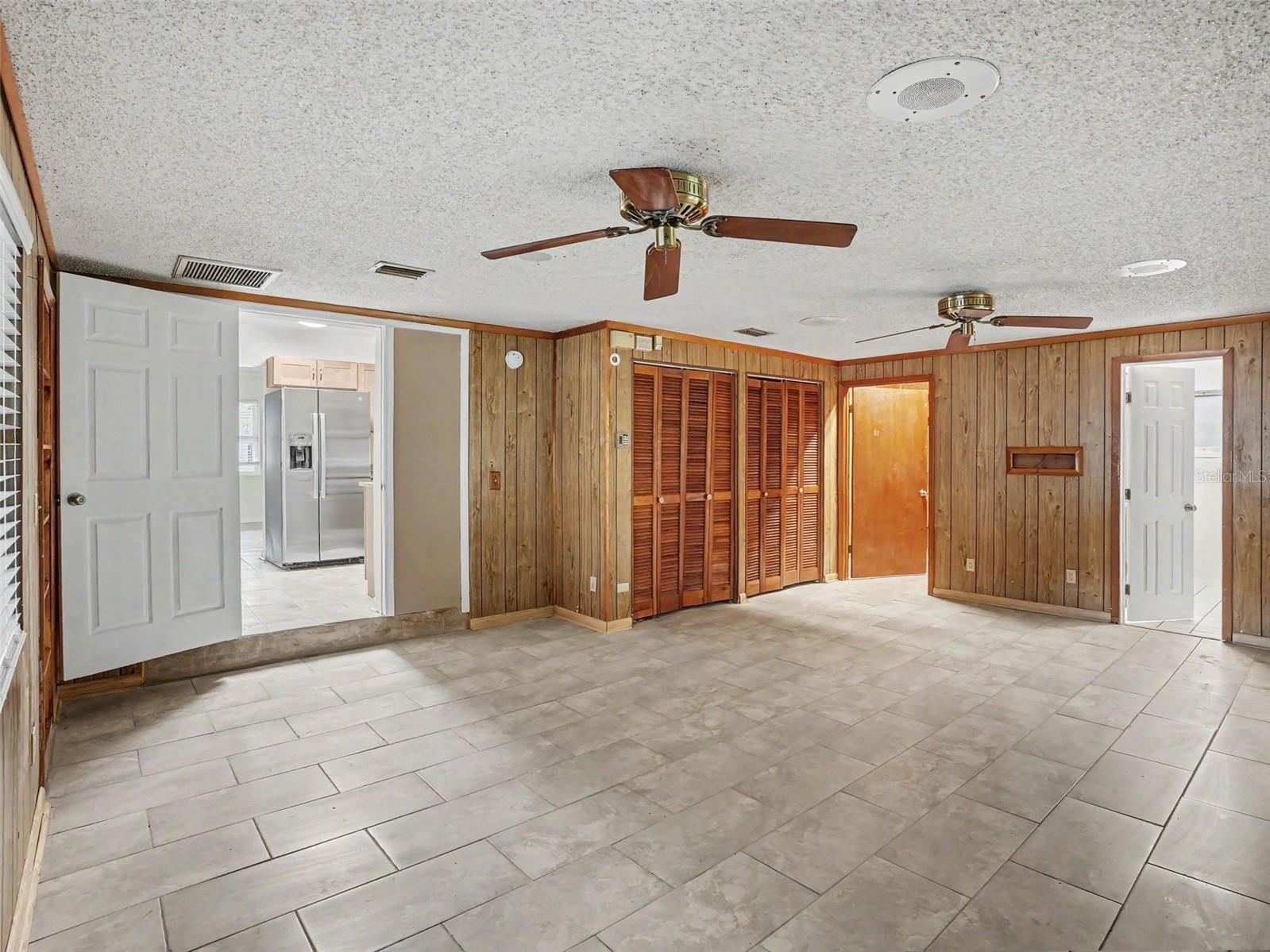 2417 S MYRTLE AVENUE, Sanford, FL 32771