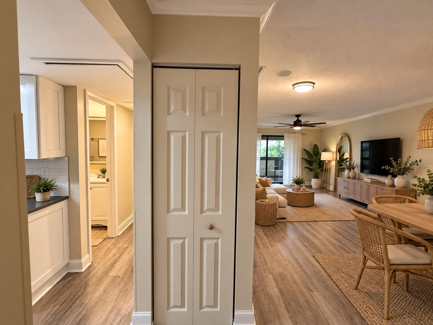 Entrance Hall - virtually staged Entrance Hall - virtually staged
