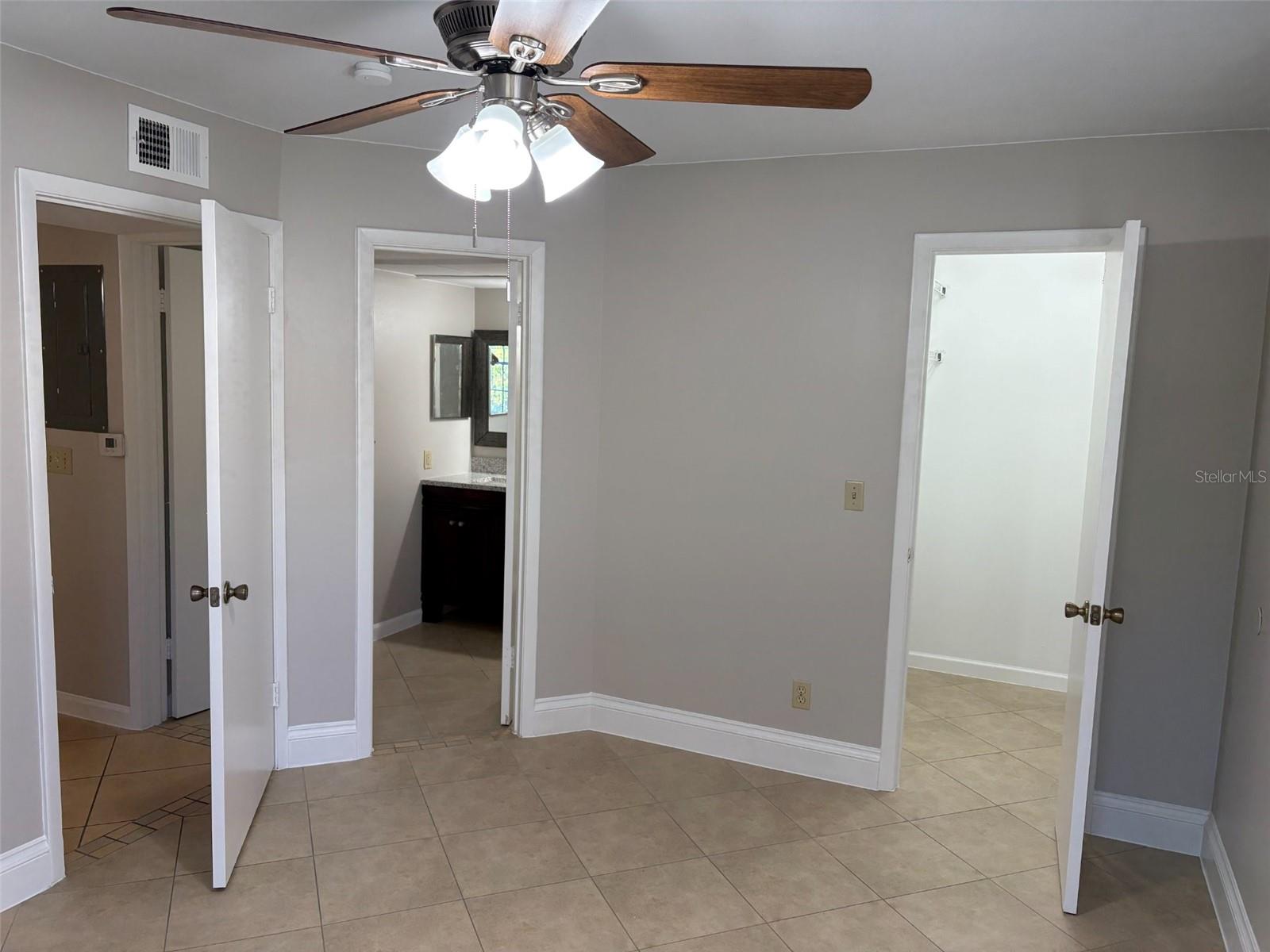 360 LAKEPOINTE DRIVE, #202, Altamonte Springs, FL 32701