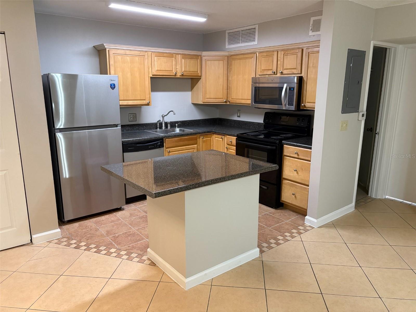360 LAKEPOINTE DRIVE, #202, Altamonte Springs, FL 32701
