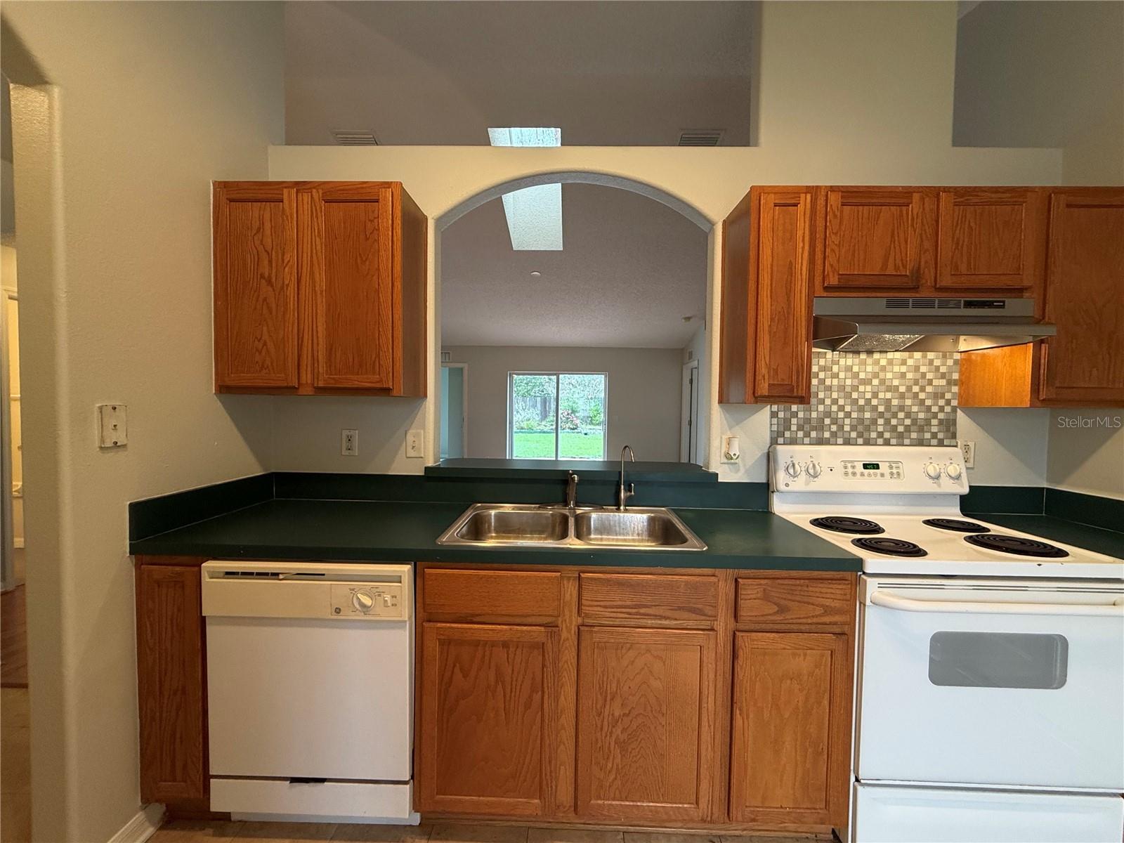 18 ROLLAND LANE, Palm Coast, FL 32164