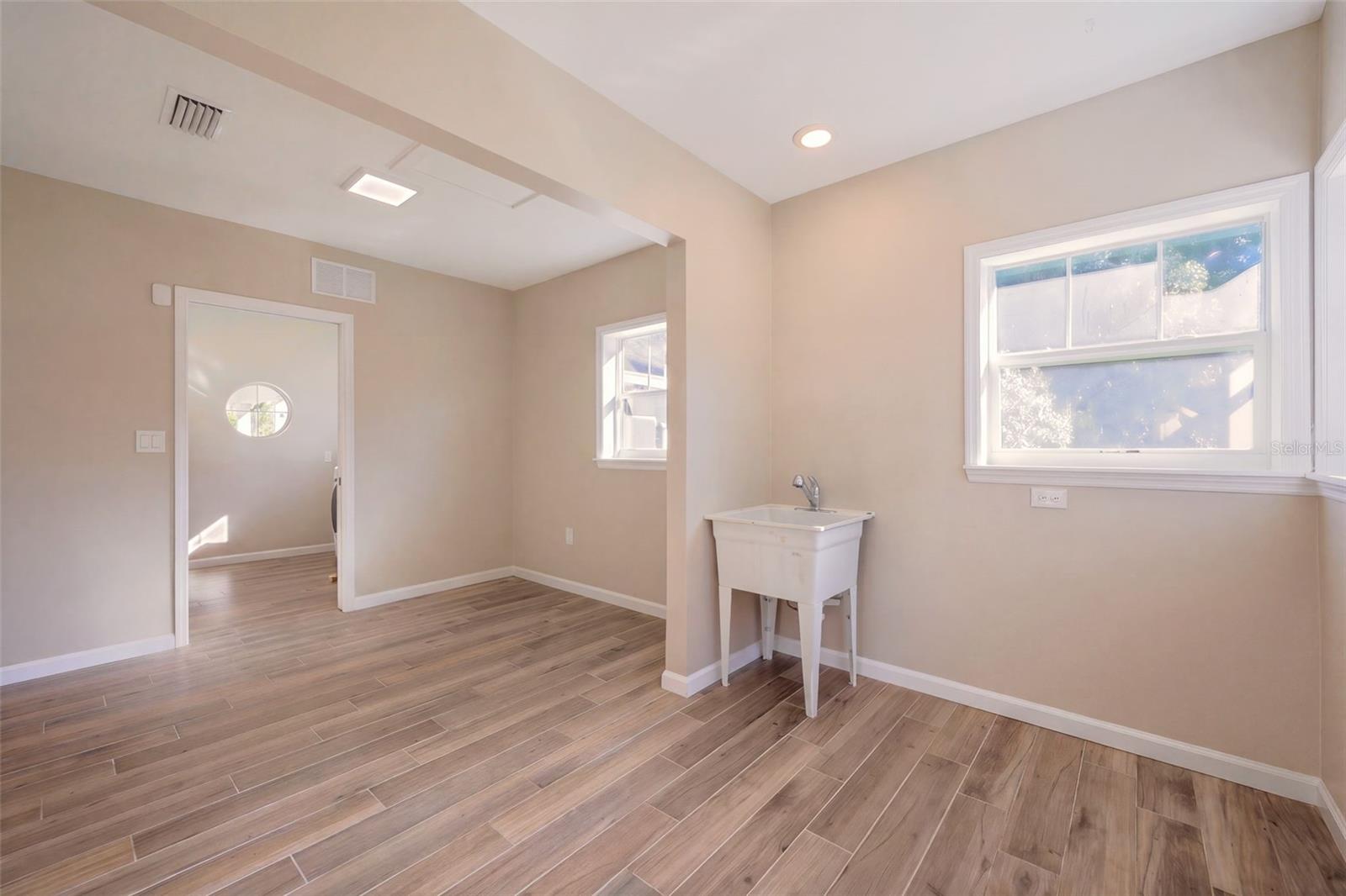 1616 E JEFFERSON STREET, Orlando, FL 32803