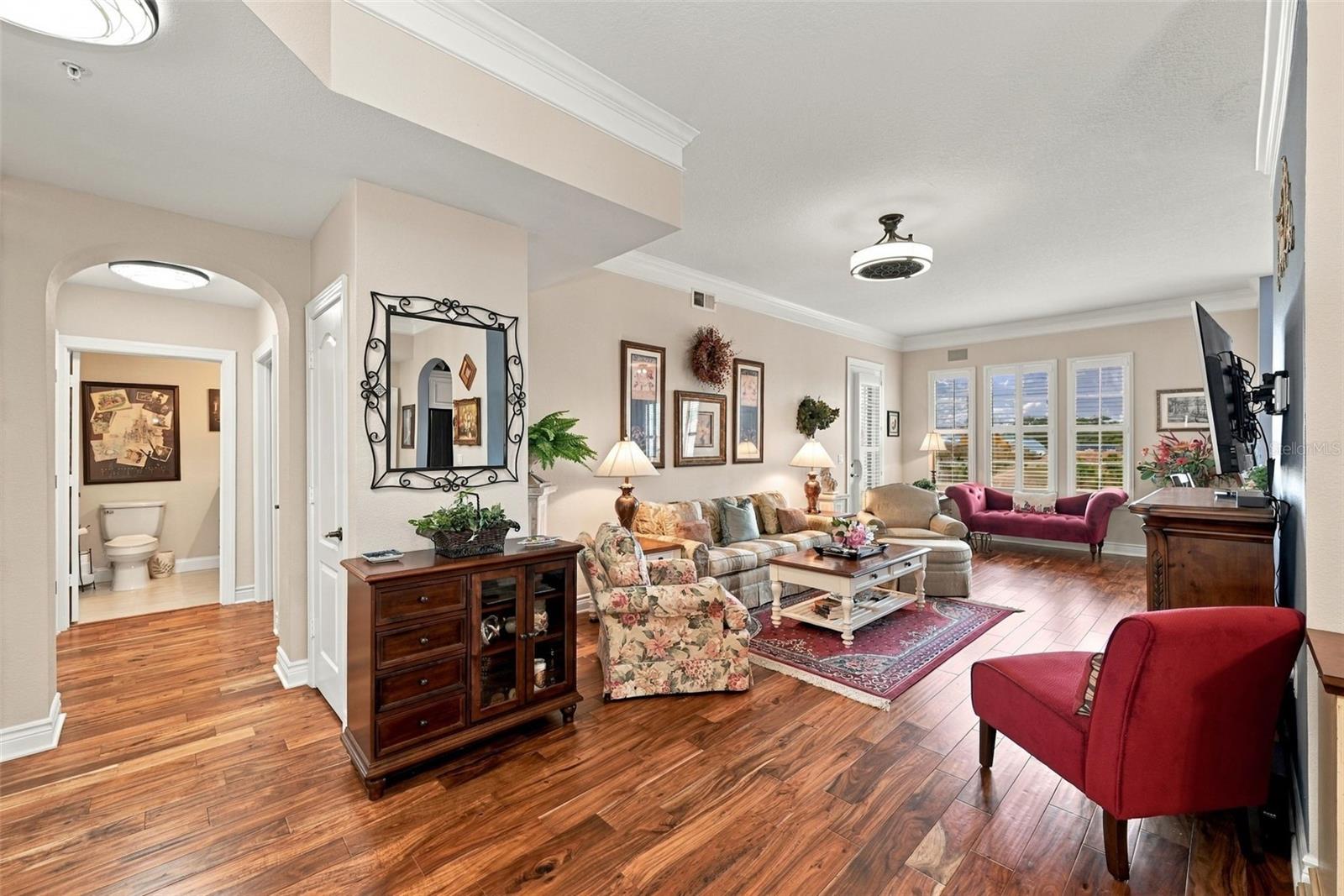 Spacious Living Room Spacious Living Room