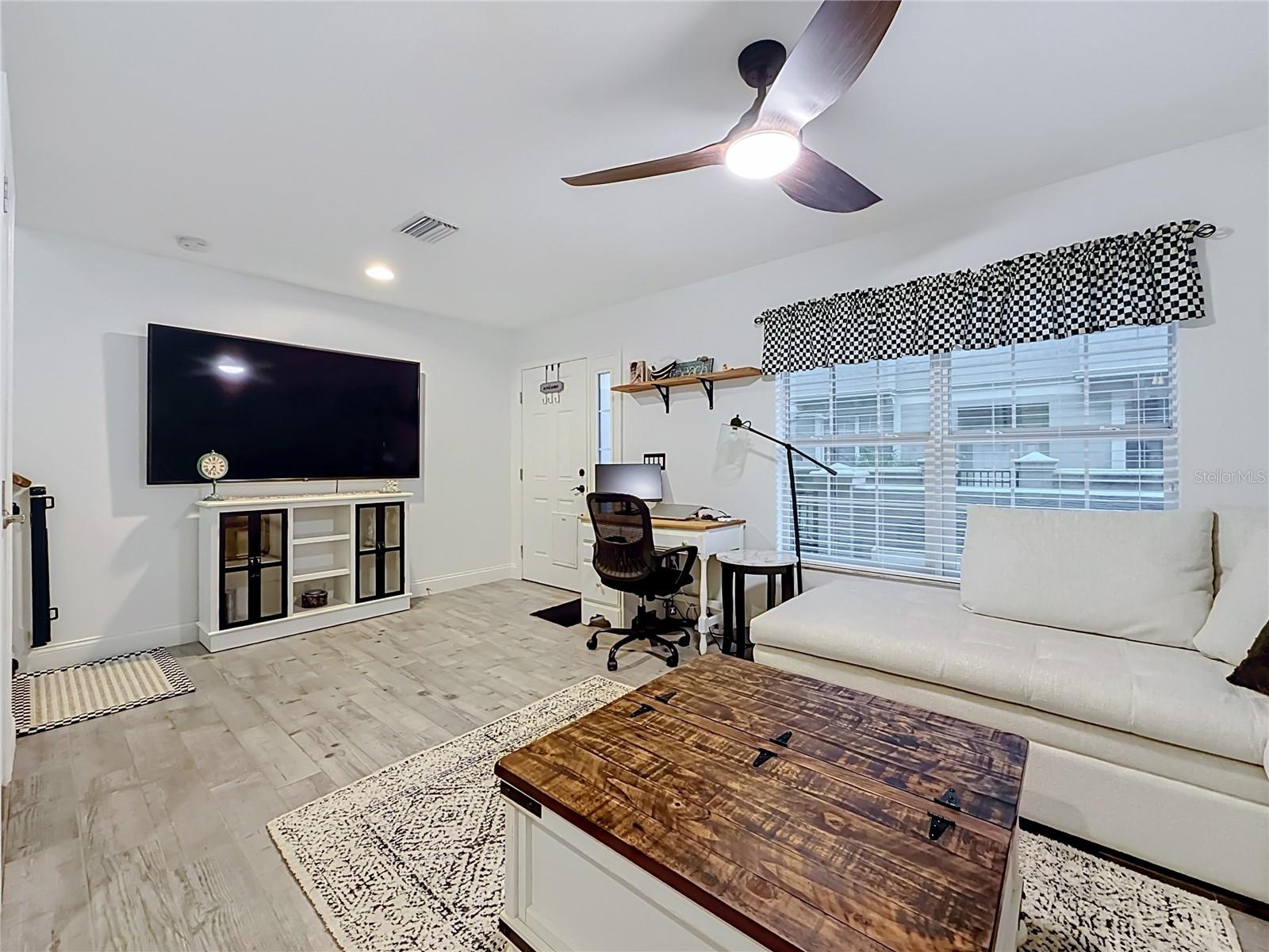 7211 101ST LANE, Seminole, FL 33772