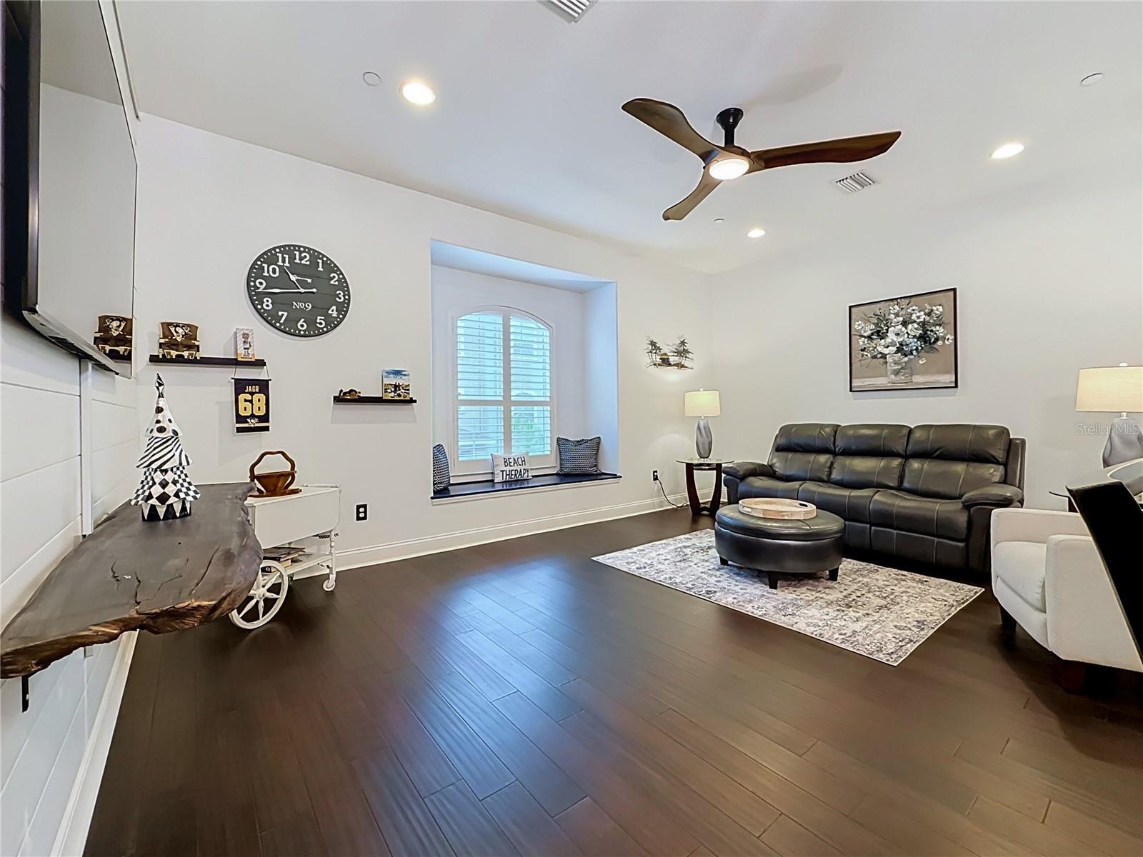 7211 101ST LANE, Seminole, FL 33772
