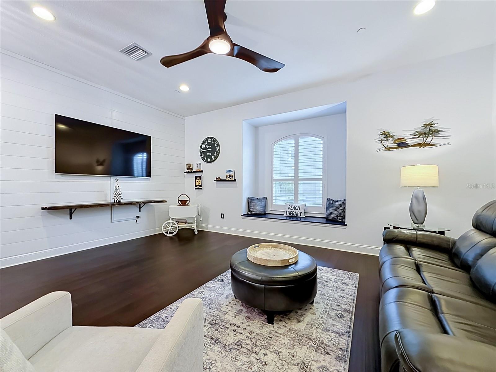 7211 101ST LANE, Seminole, FL 33772