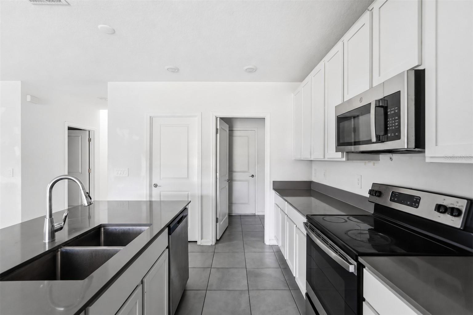 Kitchen comes with stainless steel appliances