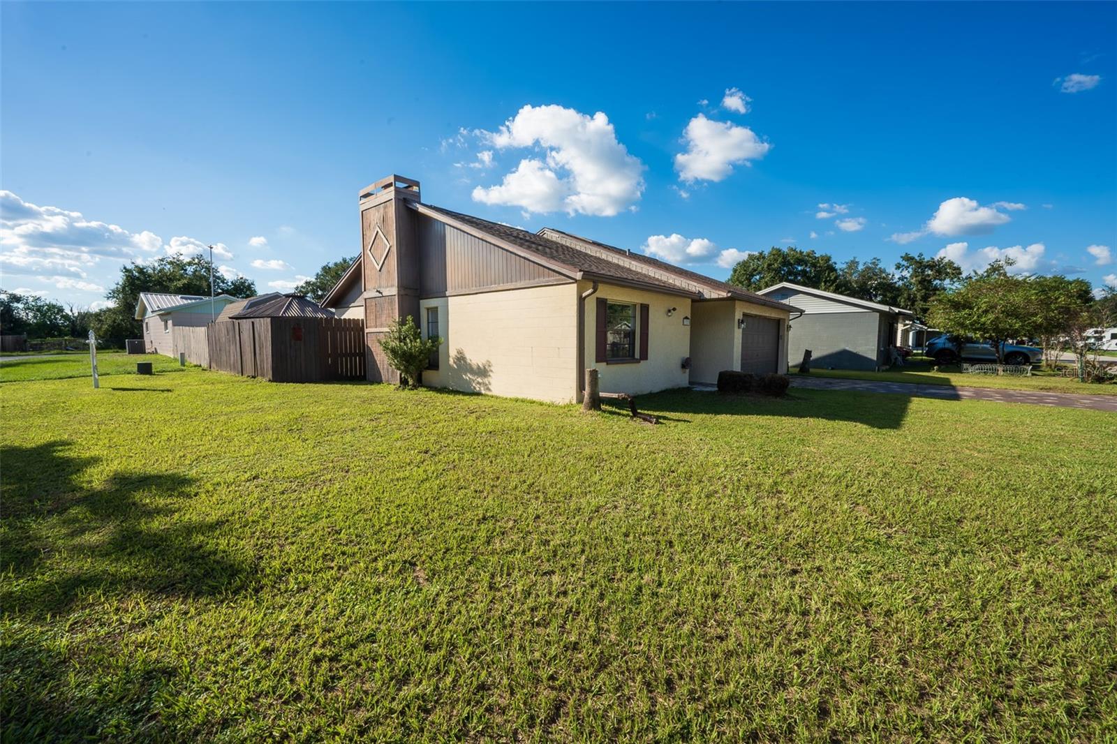 1327 WATERVIEW BOULEVARD E, Lakeland, FL 33801