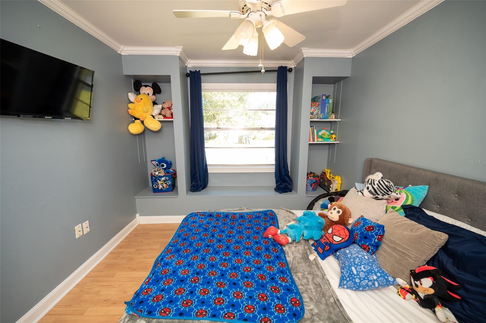 1327 WATERVIEW BOULEVARD E, Lakeland, FL 33801 1327 WATERVIEW BOULEVARD E, Lakeland, FL 33801