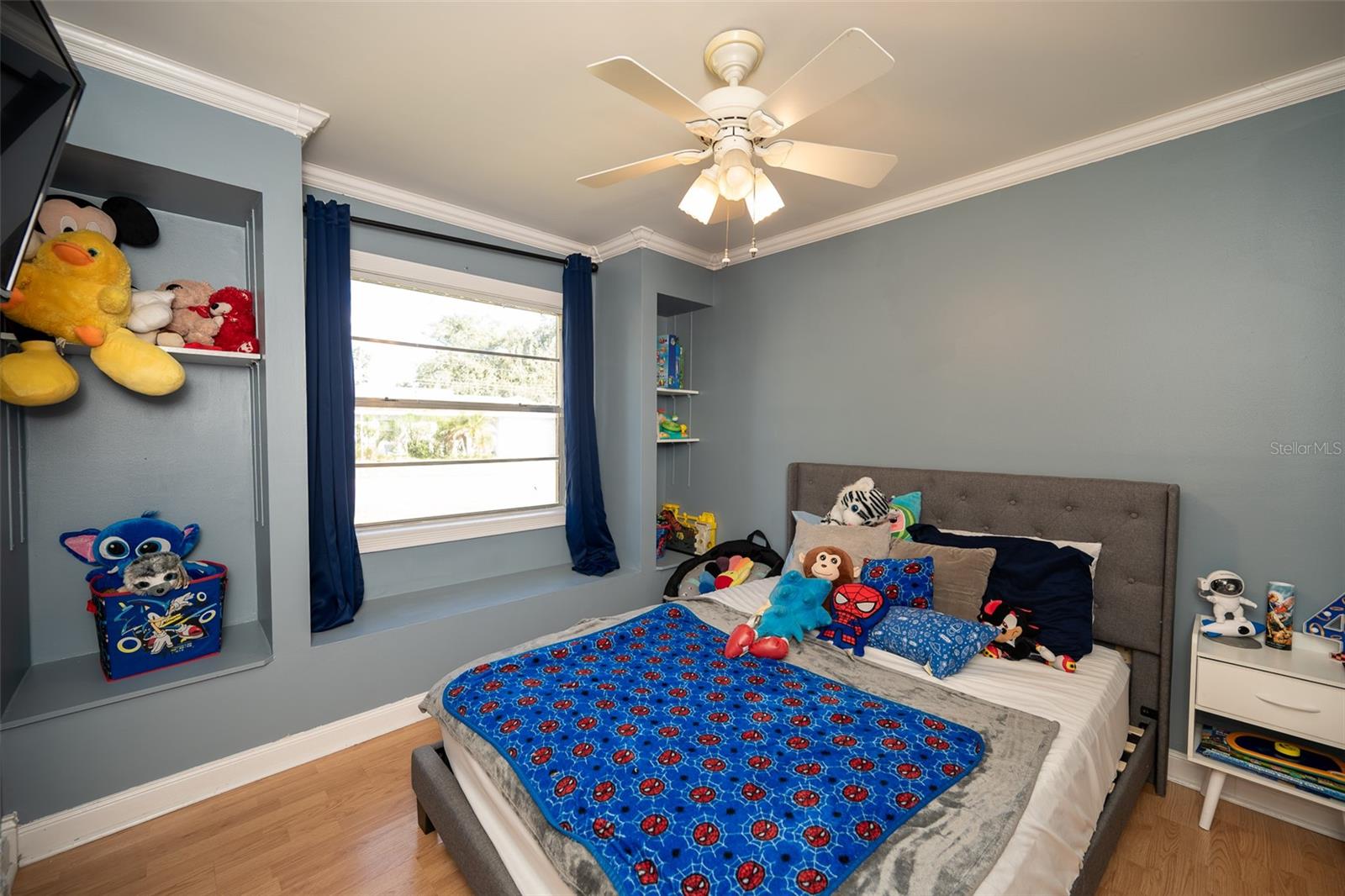 1327 WATERVIEW BOULEVARD E, Lakeland, FL 33801 1327 WATERVIEW BOULEVARD E, Lakeland, FL 33801