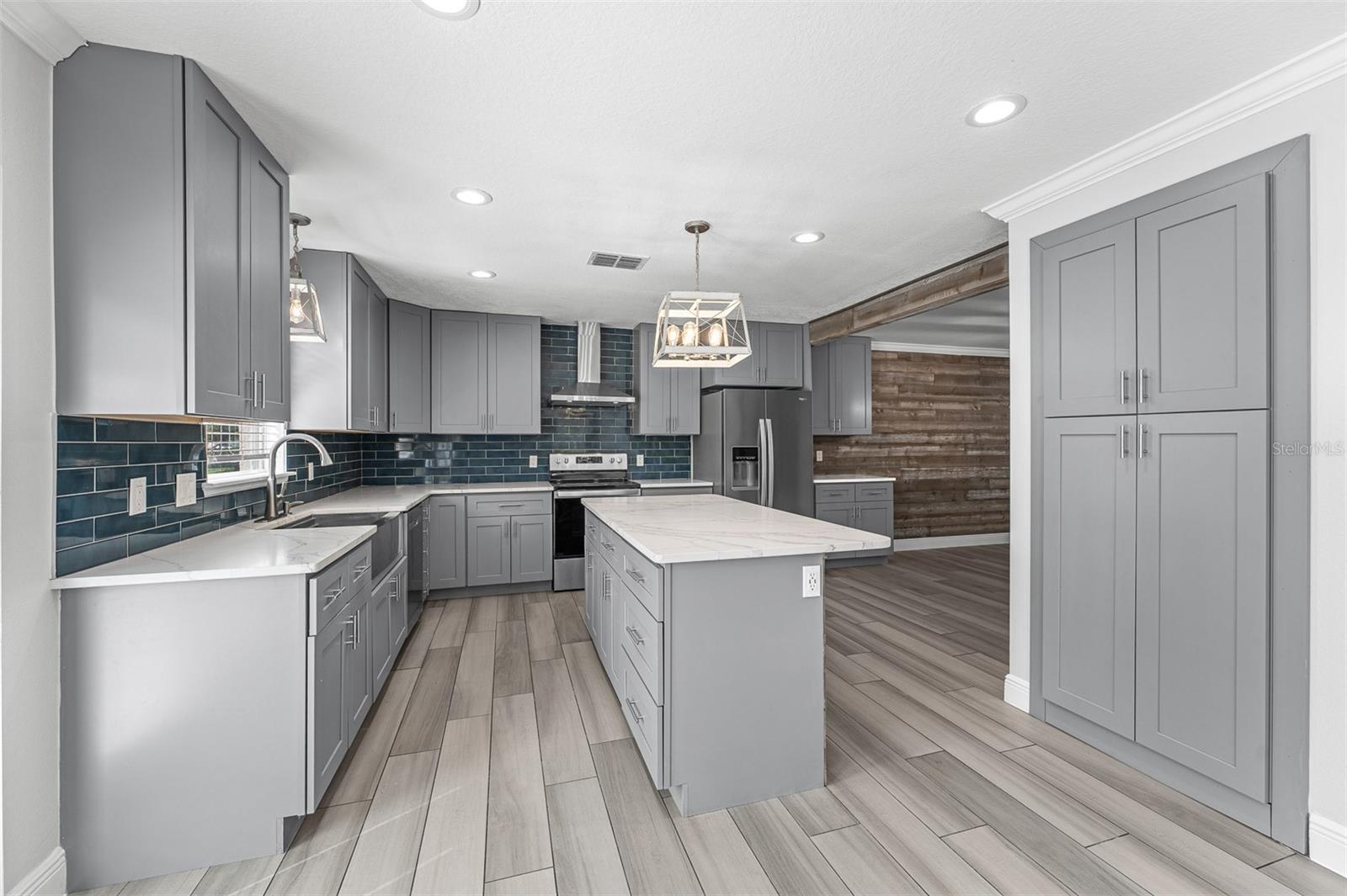 7406 LAKE MARNI COURT, Mount Dora, FL 32757