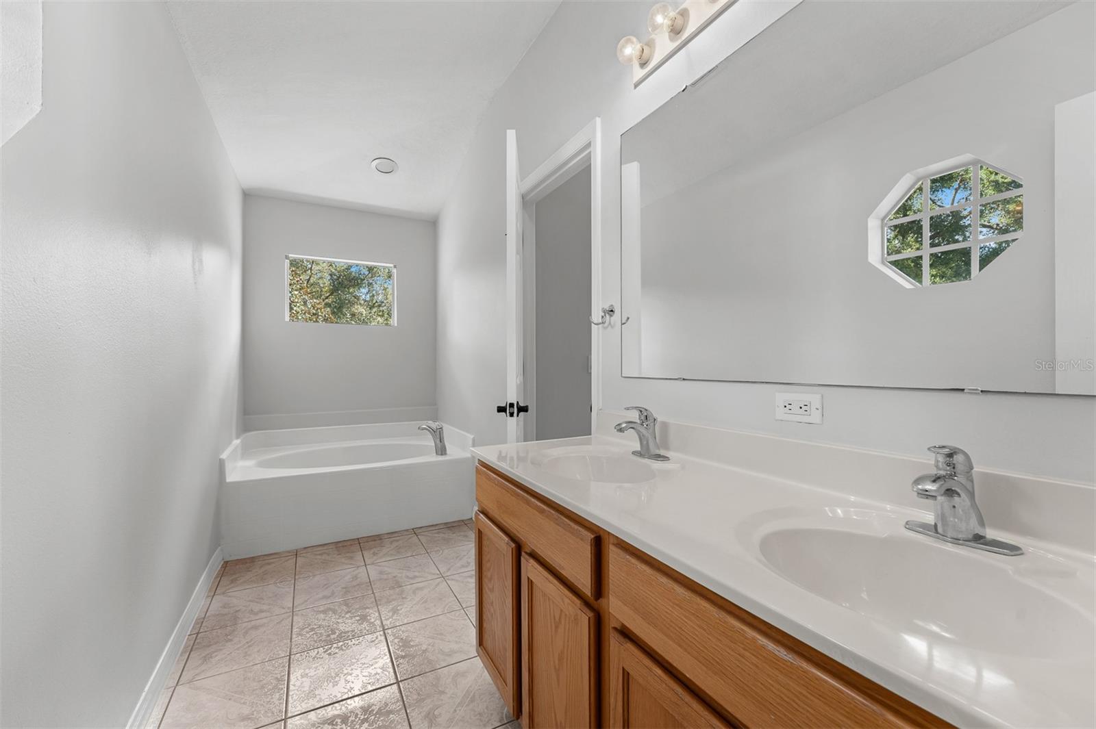 7406 LAKE MARNI COURT, Mount Dora, FL 32757
