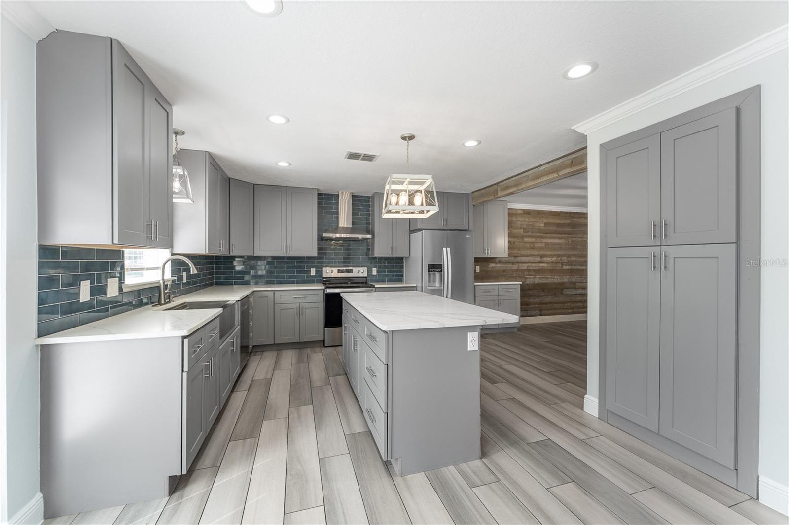 7406 LAKE MARNI COURT, Mount Dora, FL 32757
