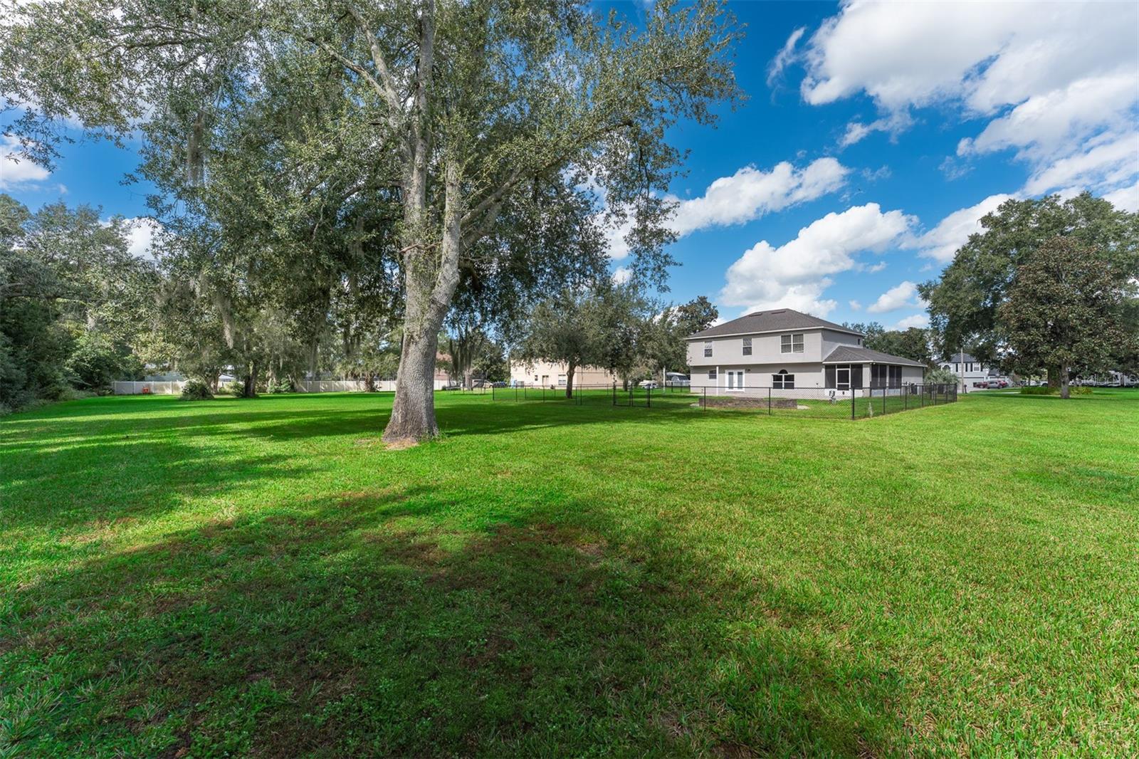 7406 LAKE MARNI COURT, Mount Dora, FL 32757