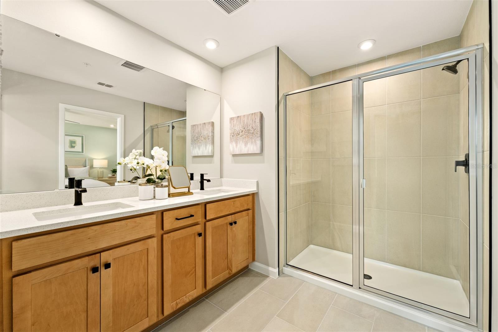 Meridian Parks Catalina II Model Primary Bathroom