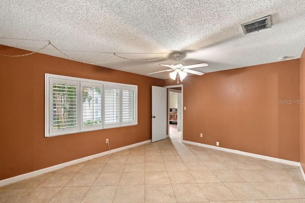 12 ESCONDIDO CIRCLE, #114, Altamonte Springs, FL 32701