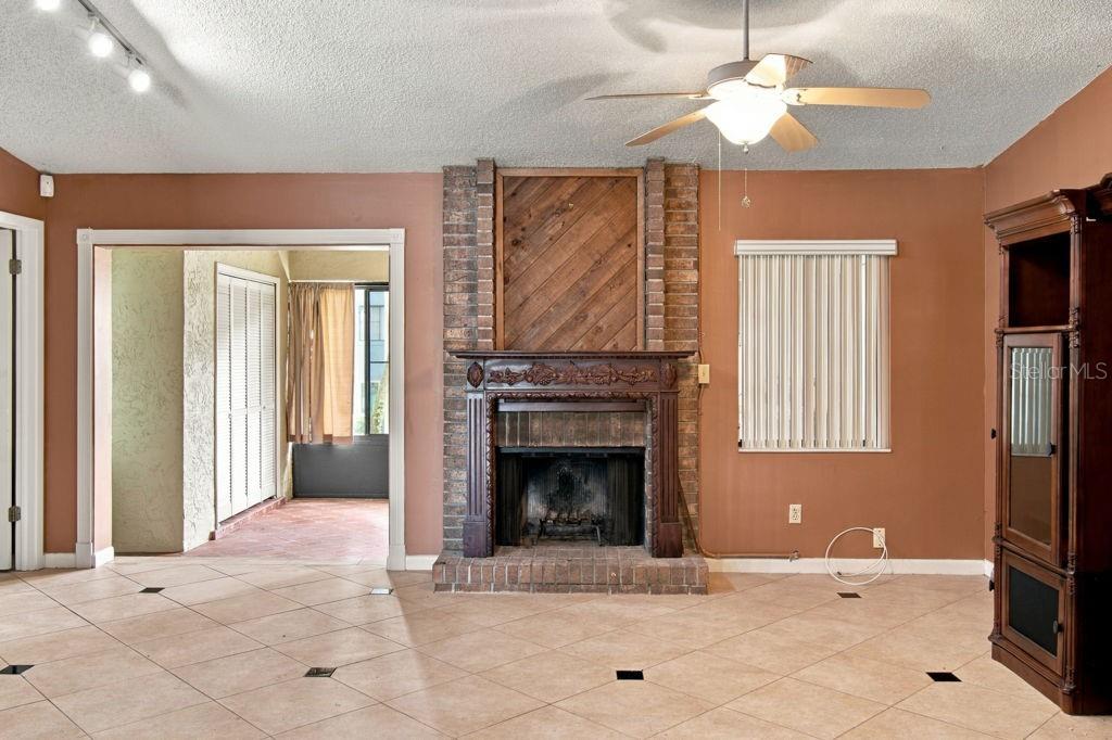 12 ESCONDIDO CIRCLE, #114, Altamonte Springs, FL 32701