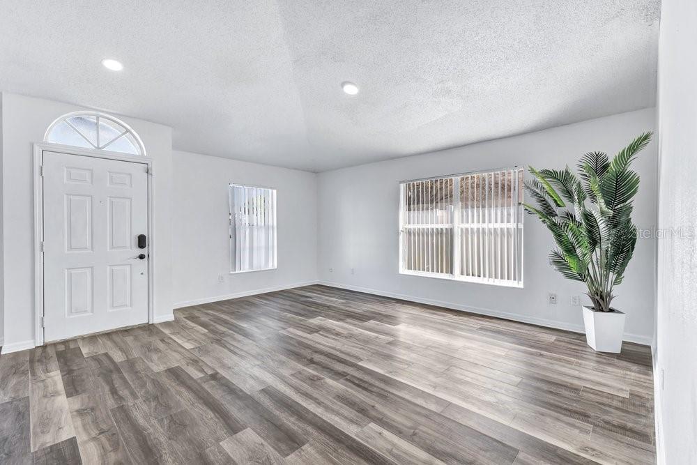 7422 HOLLOW RIDGE CIRCLE, Orlando, FL 32822