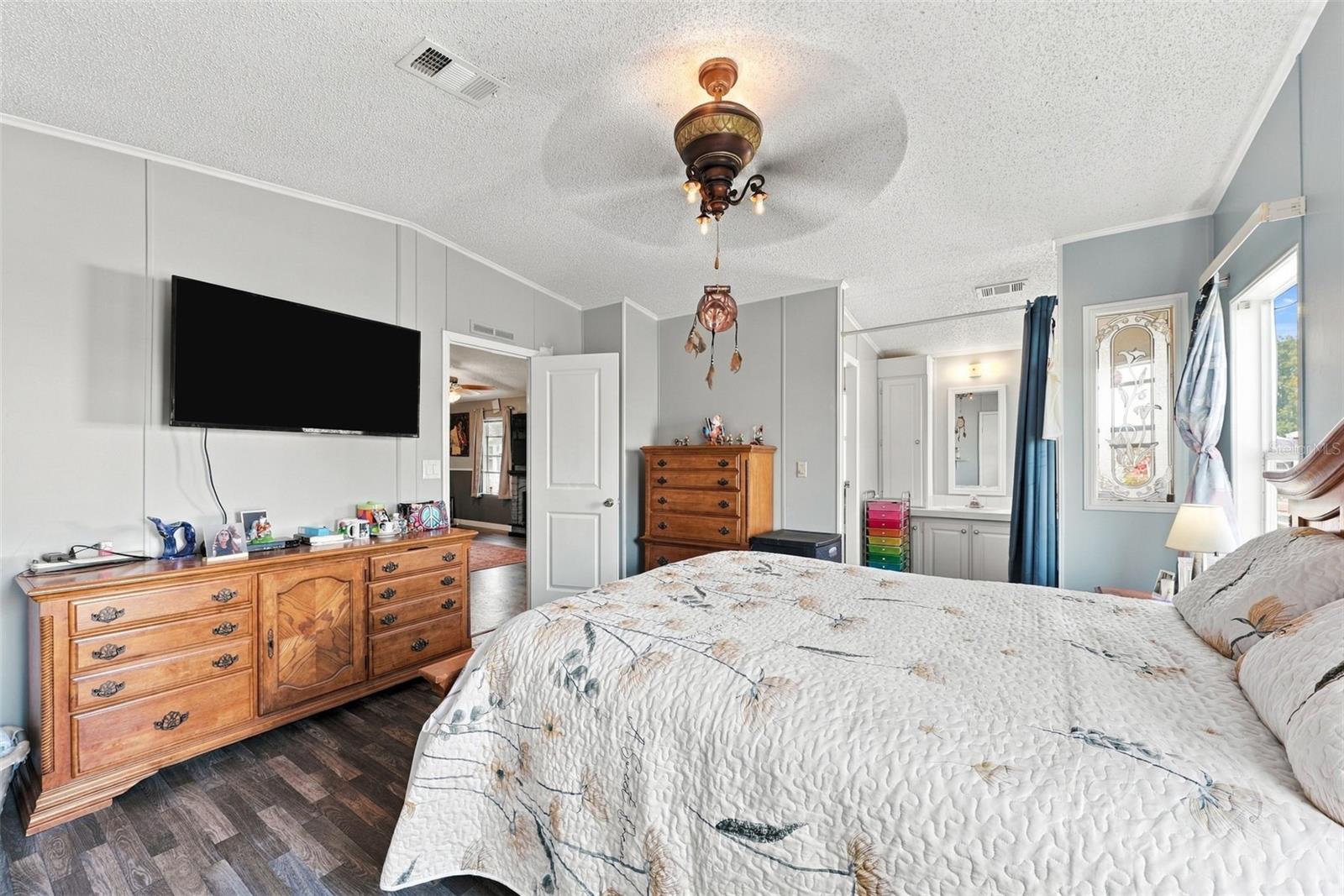 527 JACKSON PARK AVENUE, Davenport, FL 33897