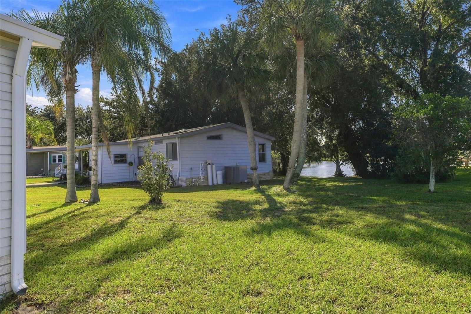 527 JACKSON PARK AVENUE, Davenport, FL 33897