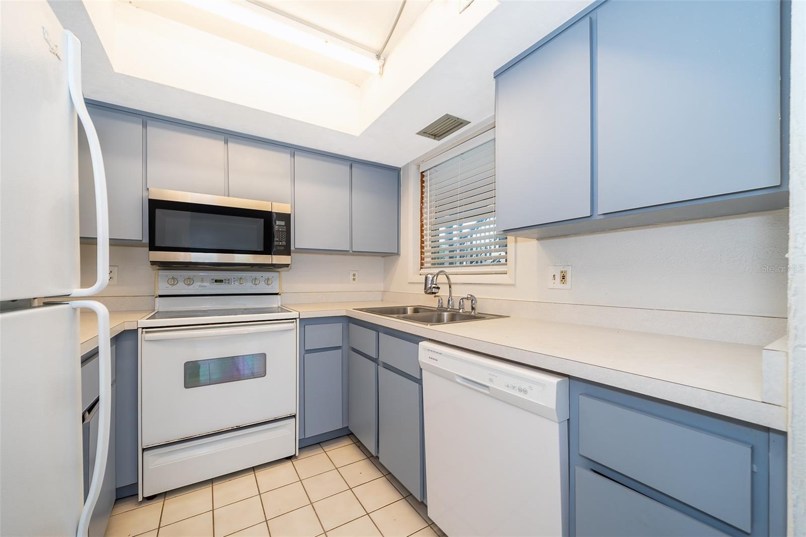 20104 SANDALWOOD DRIVE, #104, Wildwood, FL 34785