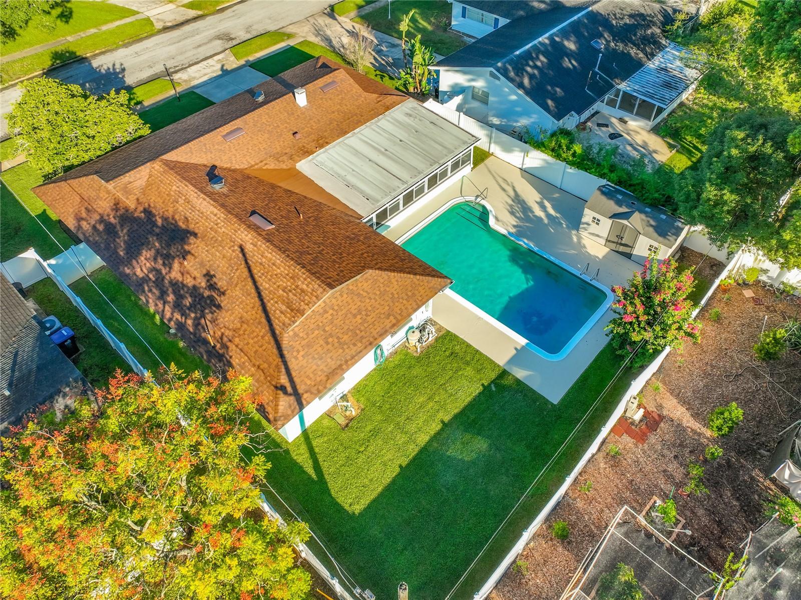 Roof 2022