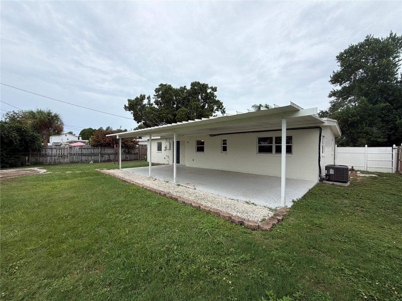 1371 JEFFORDS STREET, Clearwater, FL 33756