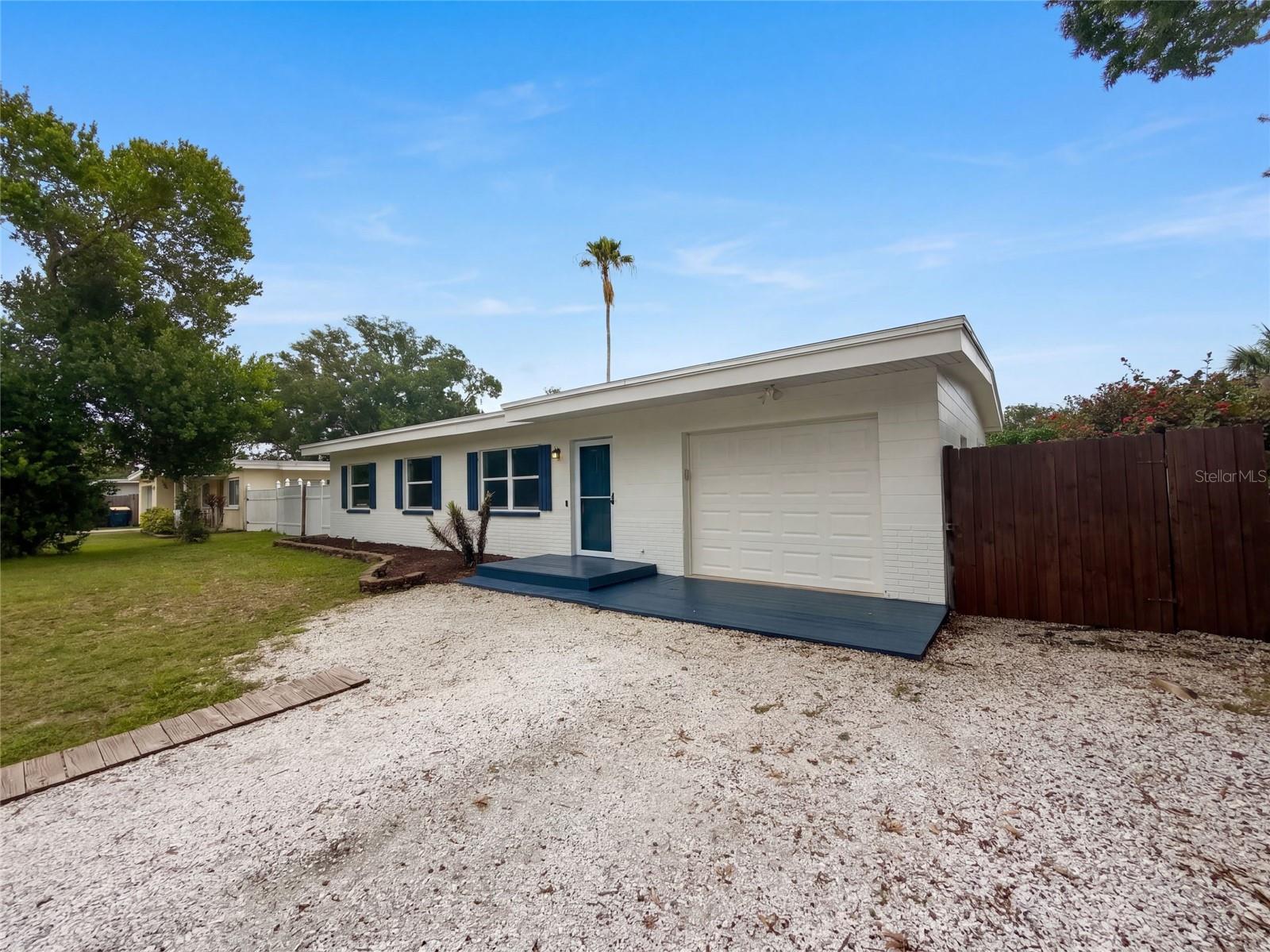 1371 JEFFORDS STREET, Clearwater, FL 33756