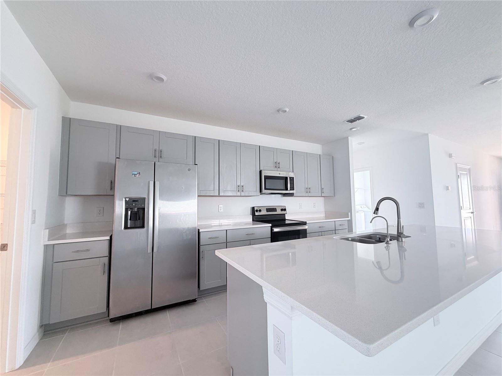 5609 COSTA BLANCA WAY, Davenport, FL 33897