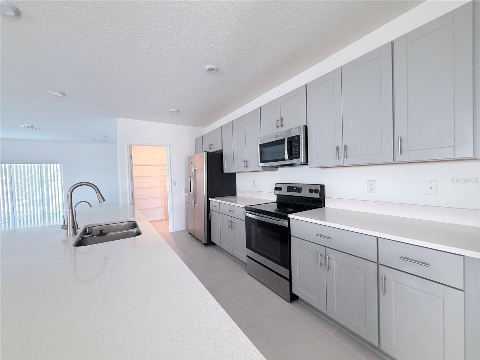 5609 COSTA BLANCA WAY, Davenport, FL 33897