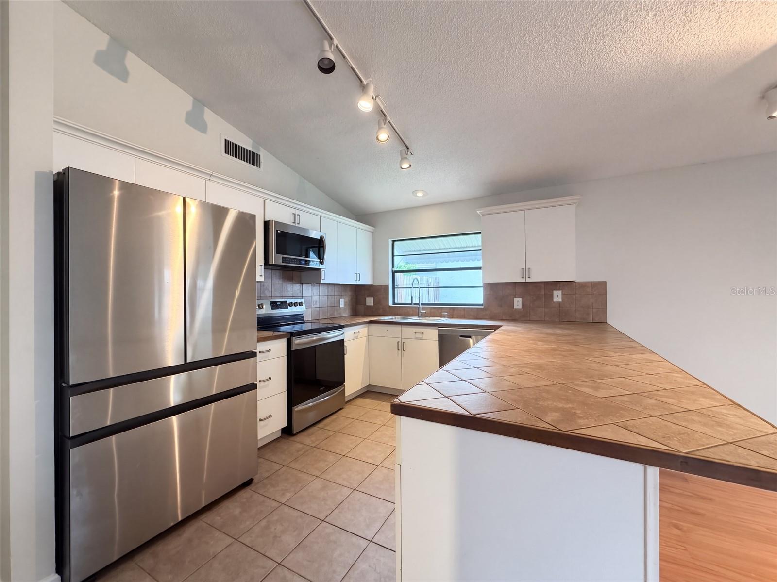 1309 KEEL PLACE, Valrico, FL 33594