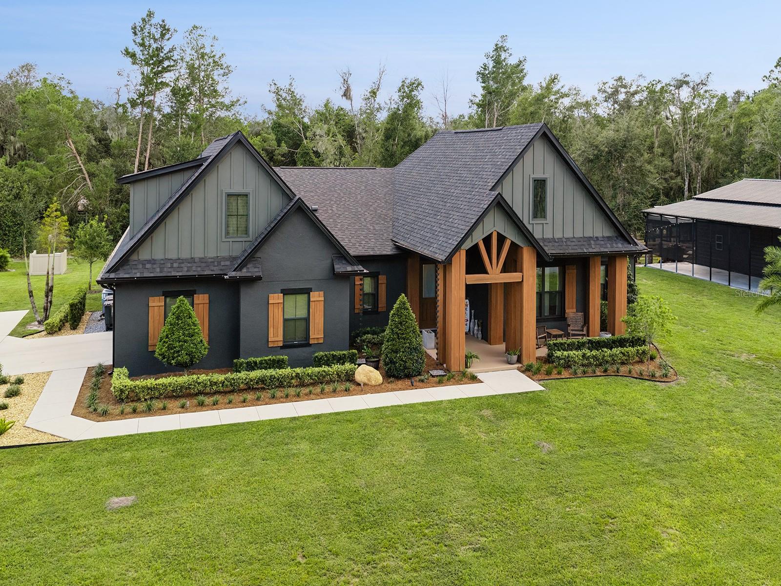 412 SNOW HILL RD, Geneva, FL 32732