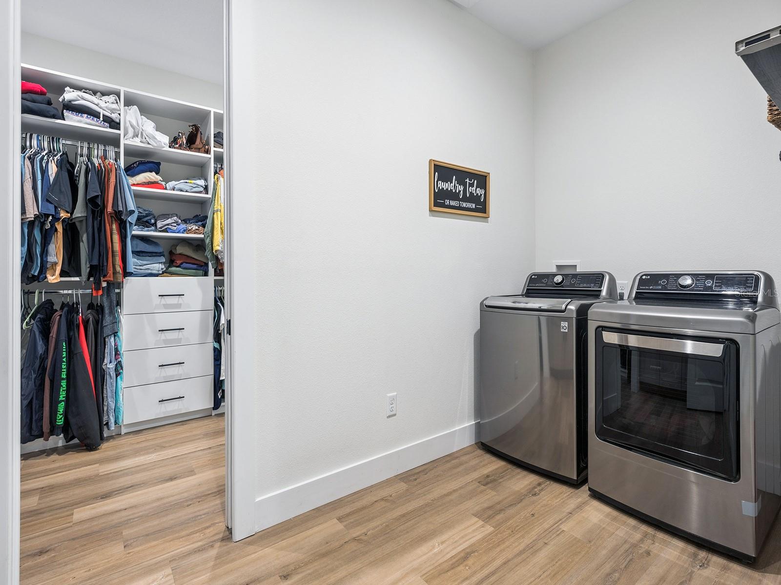 Laundry room W/D convey
