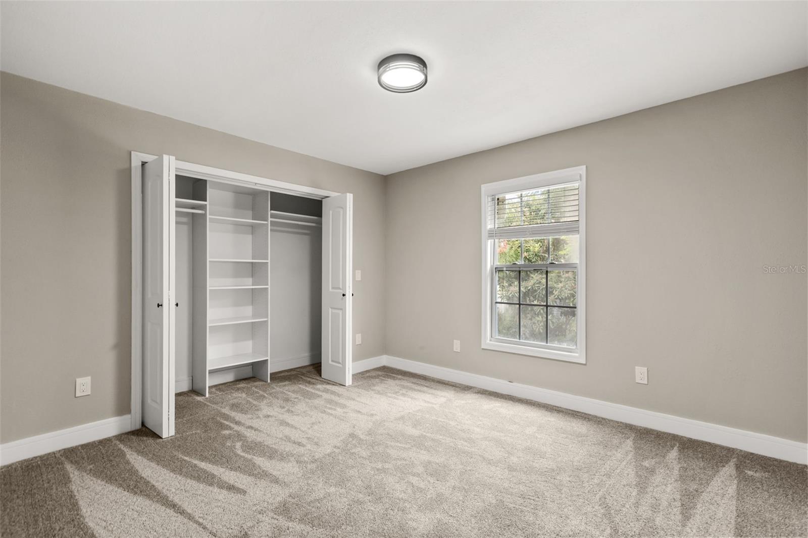 15 E LAUREL STREET, Apopka, FL 32703