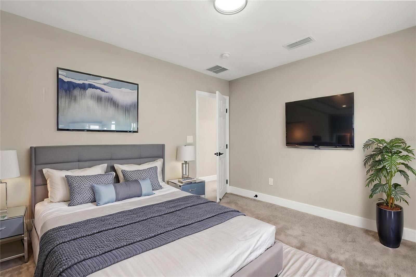 *Virtual Staging*
