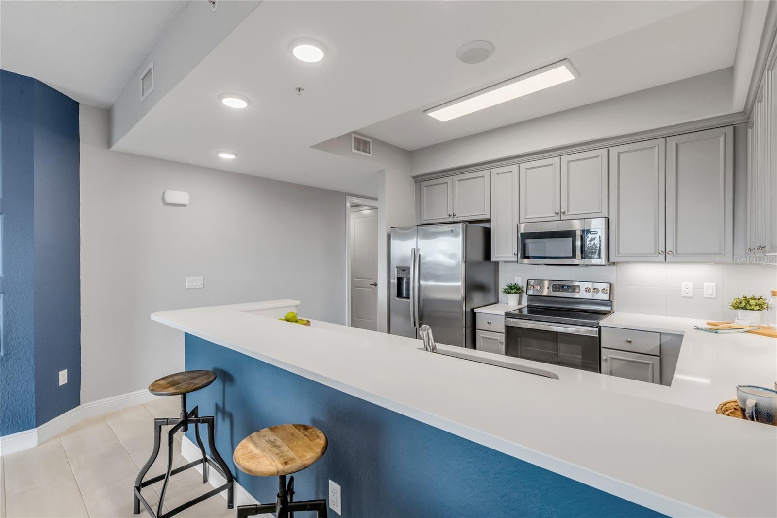Breakfast bar
