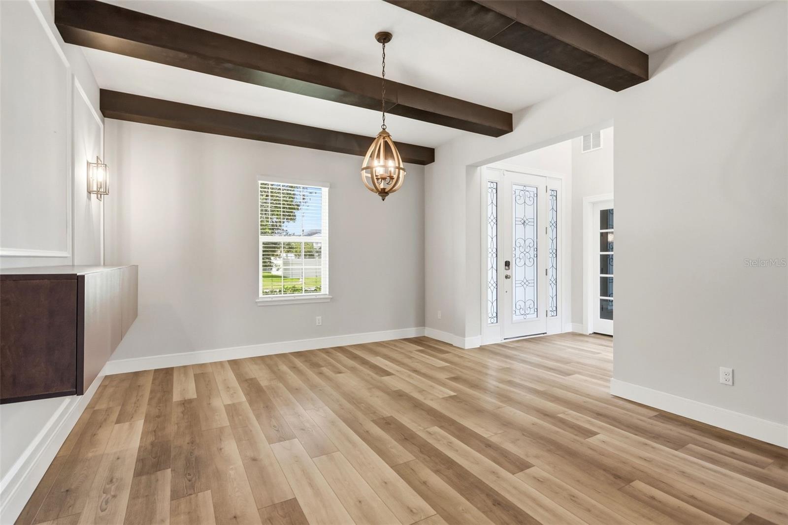 Dining room at the entrance to the home