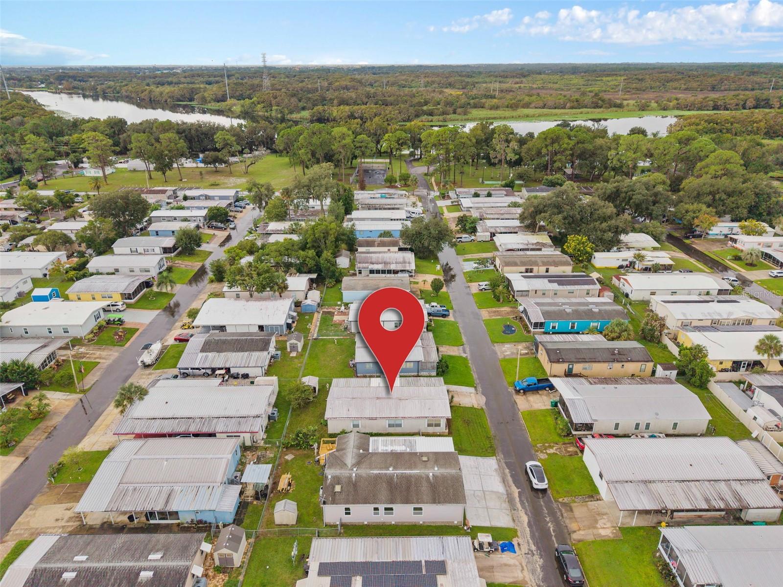 137 PINE TREE DRIVE, Debary, FL 32713