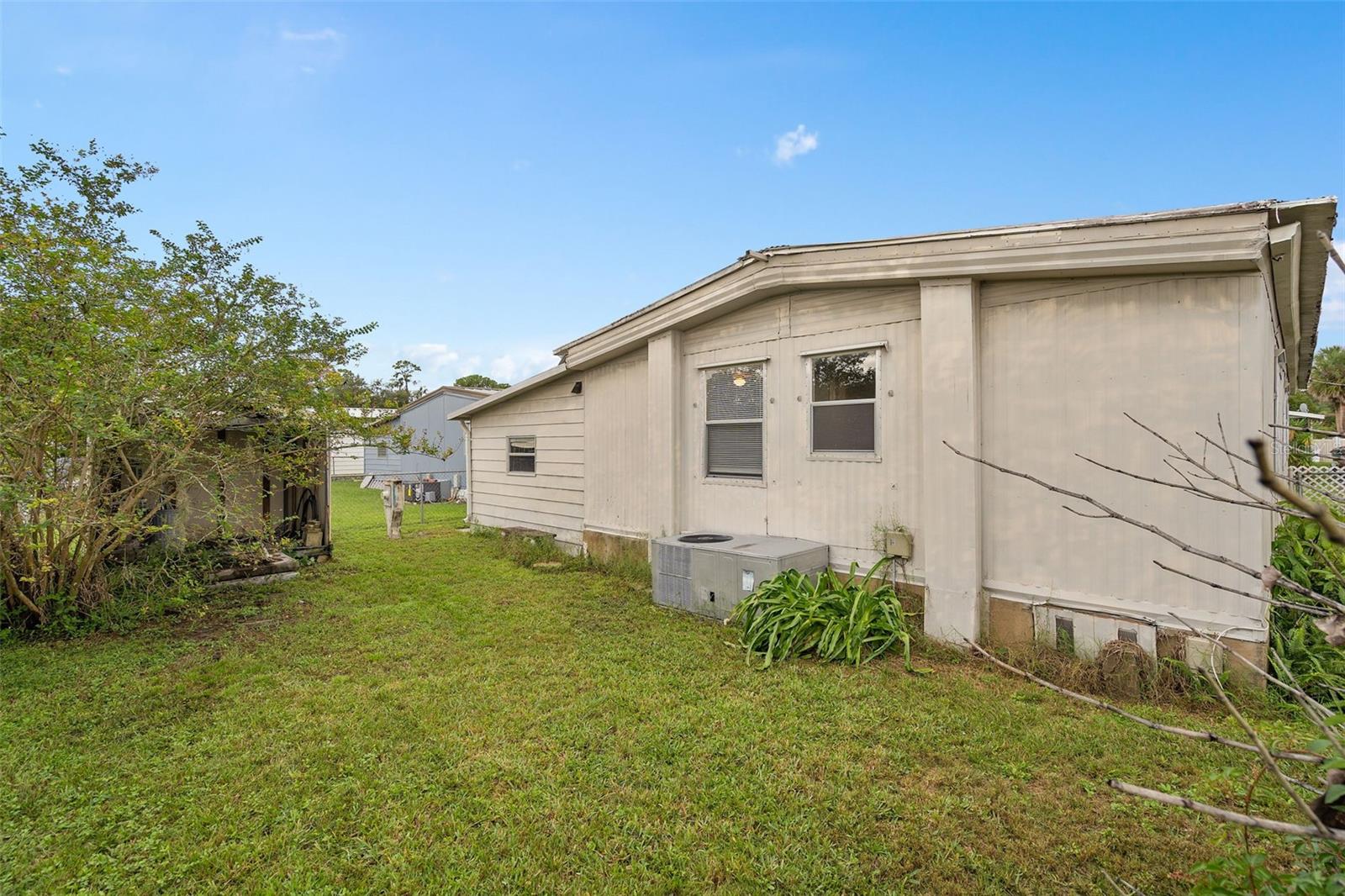 137 PINE TREE DRIVE, Debary, FL 32713