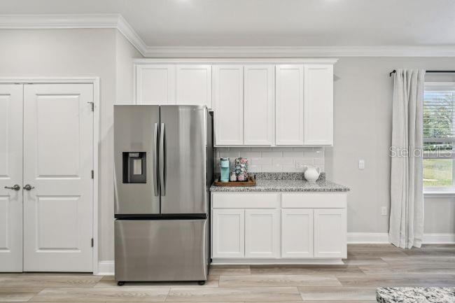 Model home - actual features may vary.
