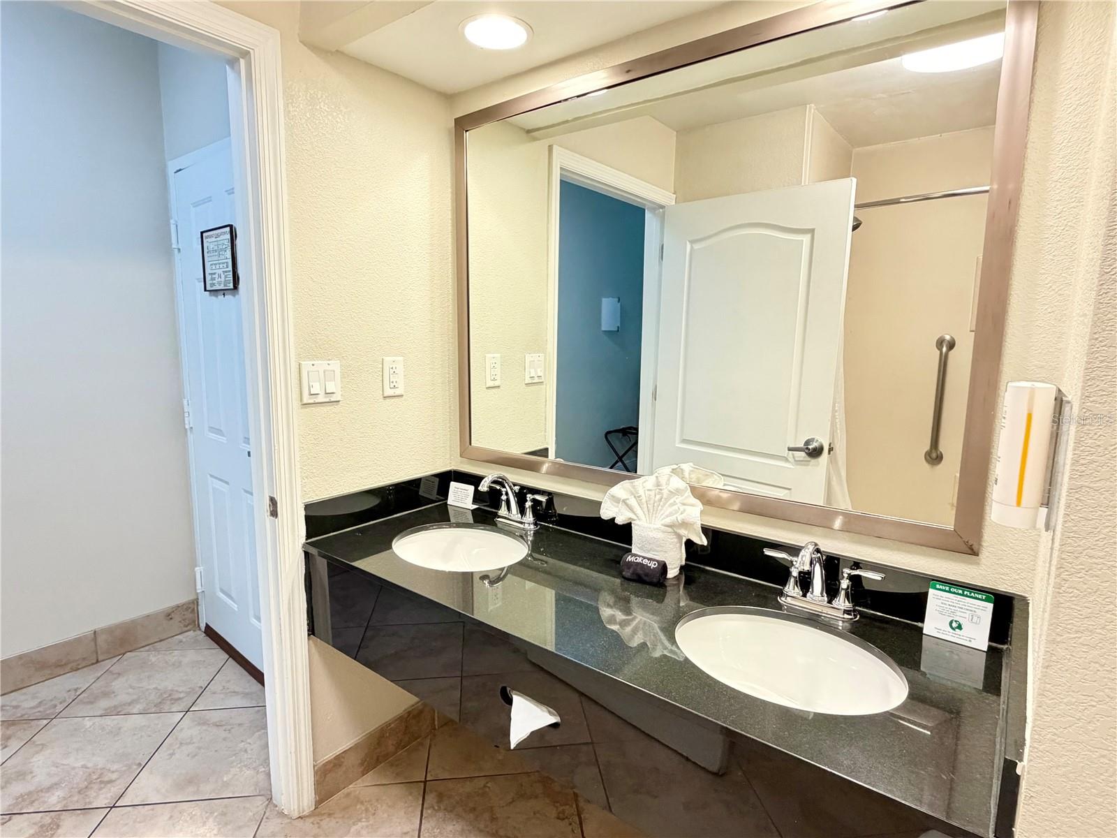 3000 MAINGATE LANE, #124, Kissimmee, FL 34747