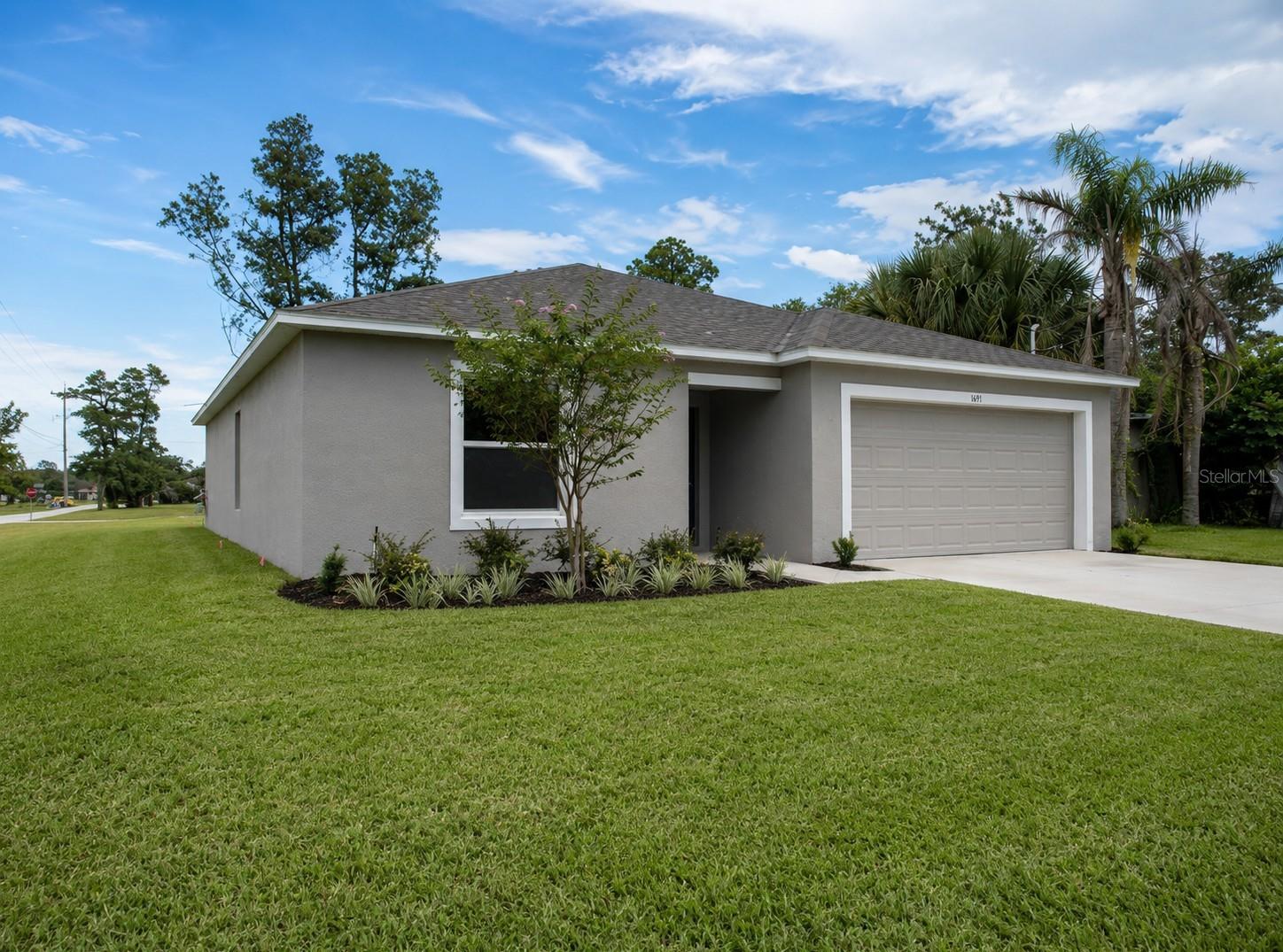 Model home - actual lot & features may vary.